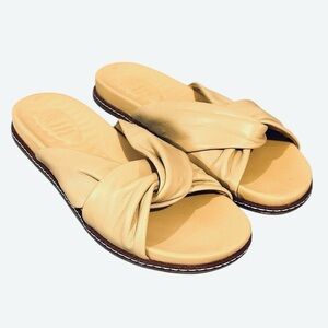 Sperry Gold Cup Waveside Cross Strap Flat Sandals Leather Lambskin EC Size 7